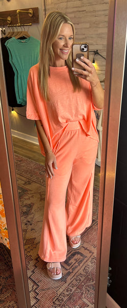 Boxy Bella Oversized Crop tee / coral