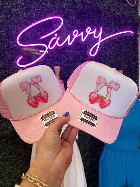 Strawberry Bow Trucker hat / pink
